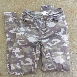 Mudd camo ripped skinny jeans